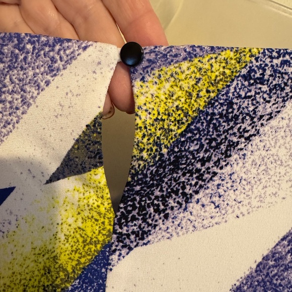 NWOT Calvin Klein Purple, White & Yellow Print Sleeveless Blouse PLUS: 2X     #M - Picture 5 of 8